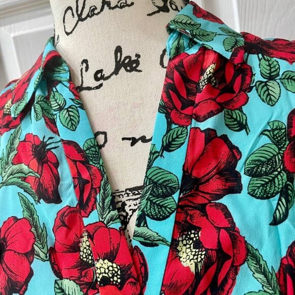 ALICE+OLIVIA SILK BLOUSE BUTTON DOWN PREPPY CHIC TRENDY GREEN RED FLORAL
SZ XS - Picture 7 of 14